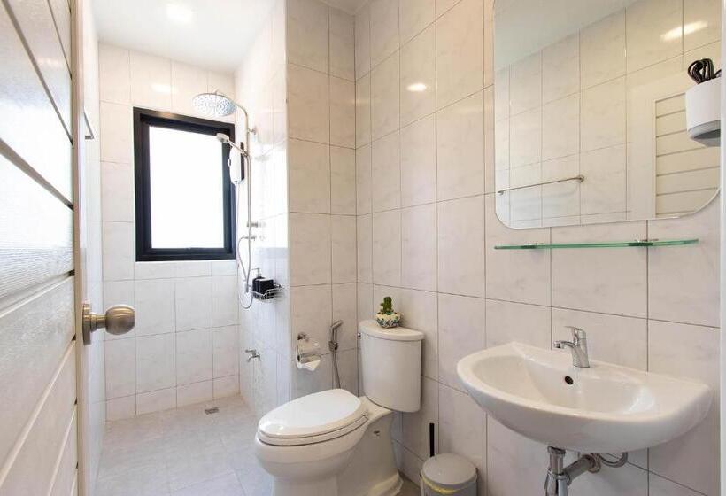 Семейный Номер Вид на Сад, Gate78 Hostel Maephim Beach
