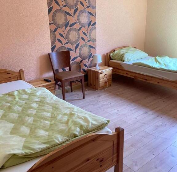 Номер Стандарт, Monteurunterkunft Oberhausen Rheinhausen