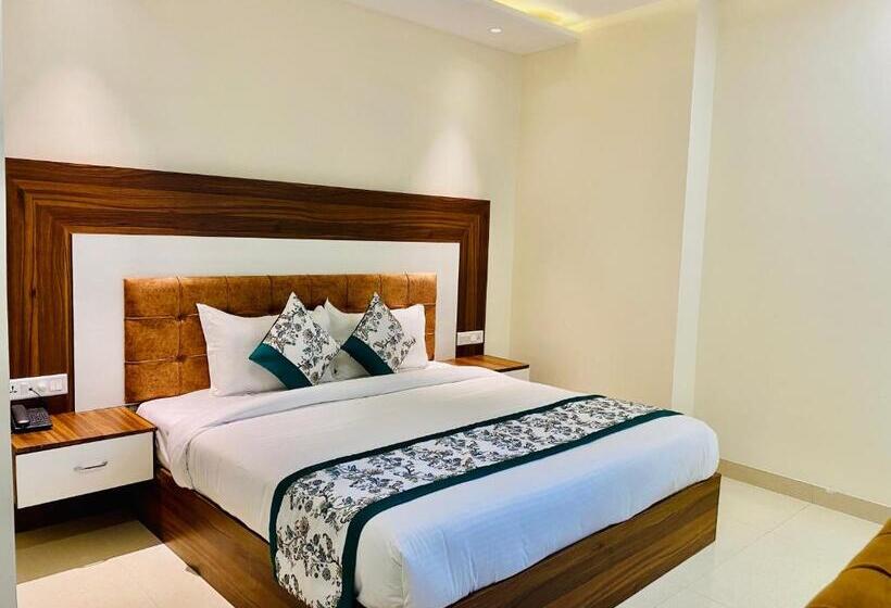 Номер Deluxe, Grand White 350 Mtr From Golden Temple