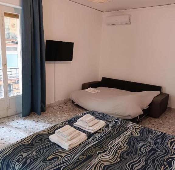 اتاق استاندارد سه نفره, B&b Napoli Fuorigrotta