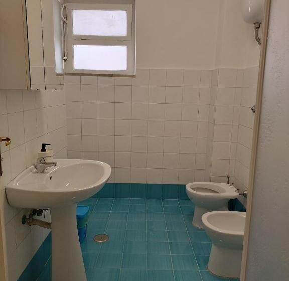 Standard room with outdoor bath, B&b Napoli Fuorigrotta
