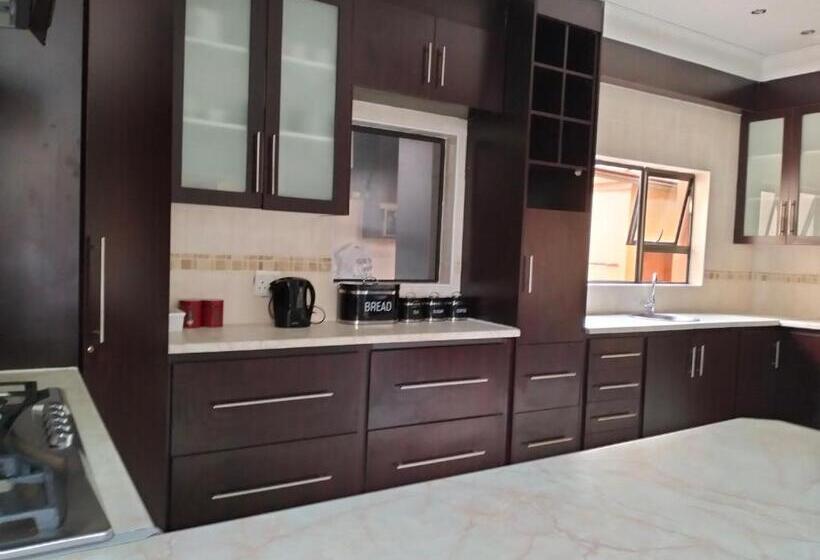 Quarto Estandar, O&s Bnb