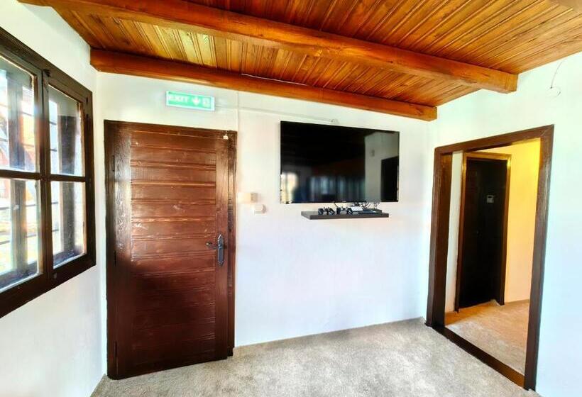 Семейное Бунгало, Complex Arbanashki Style Panoramic View With Summer And Winter Terrace, Sauna, Children S And Adult