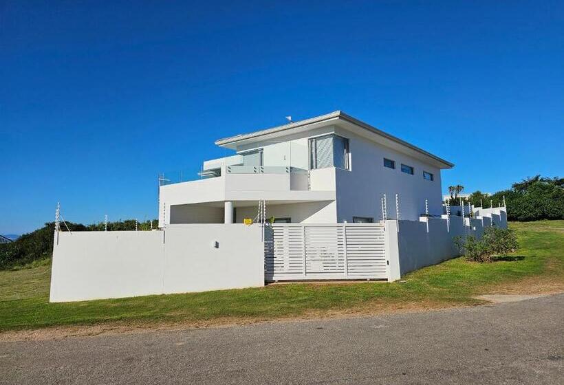 Семейный Номер, Point Villa