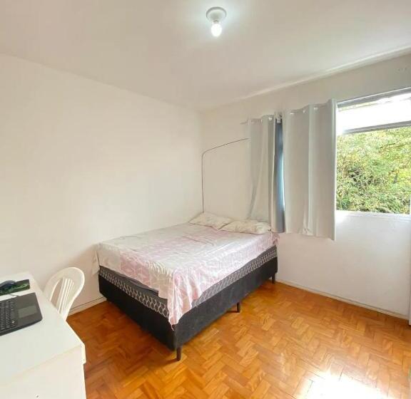 Quarto Estandar, Quarto Espaçoso E Silencioso