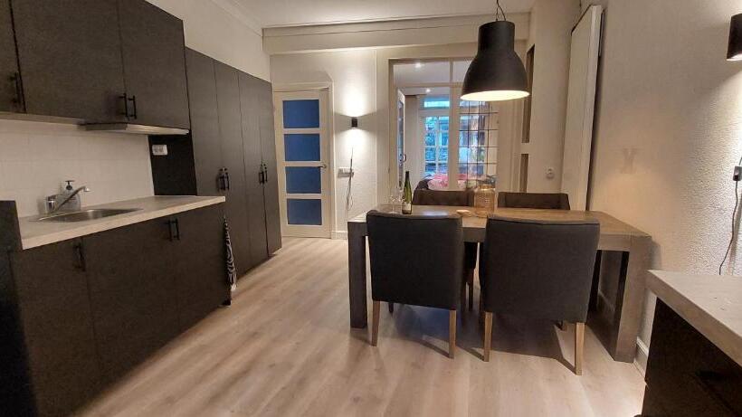 四人标准间, B&b  T Morregaât