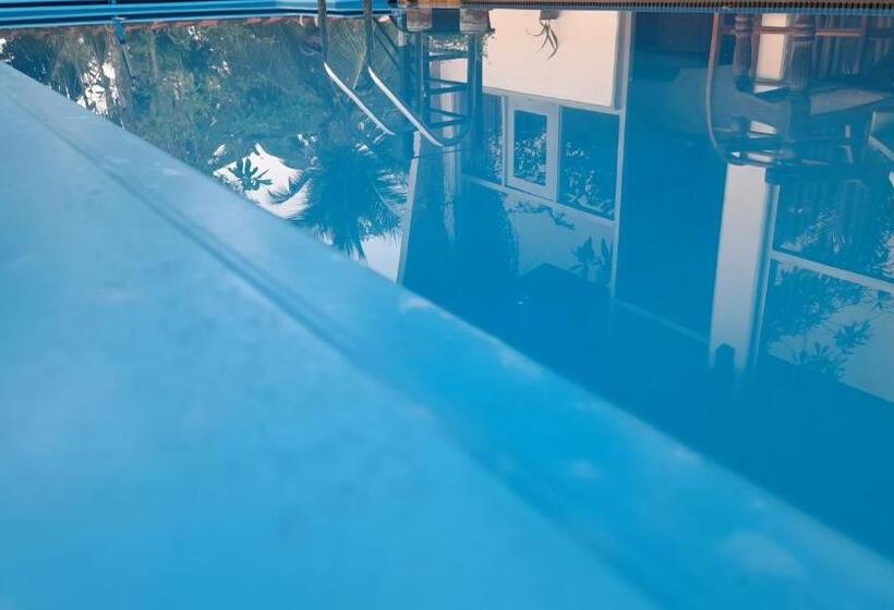 标准间带游泳池, Villa Gady