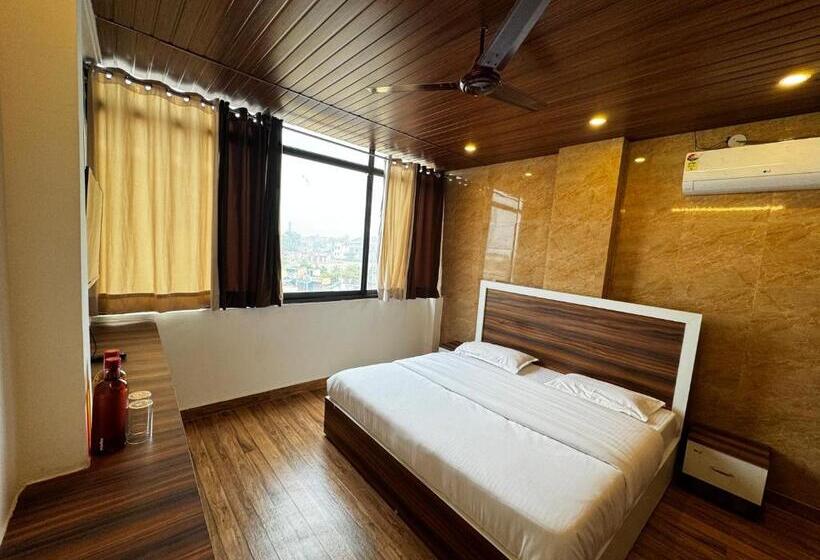 اتاق لوکس, Walk Inn