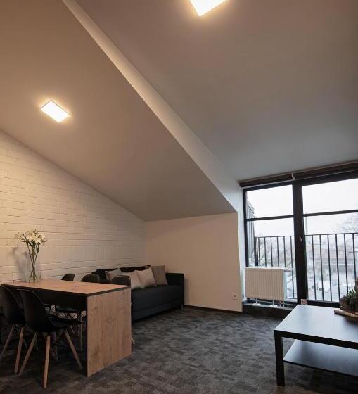 استودیوی لوکس, Loft Inn Self Check In