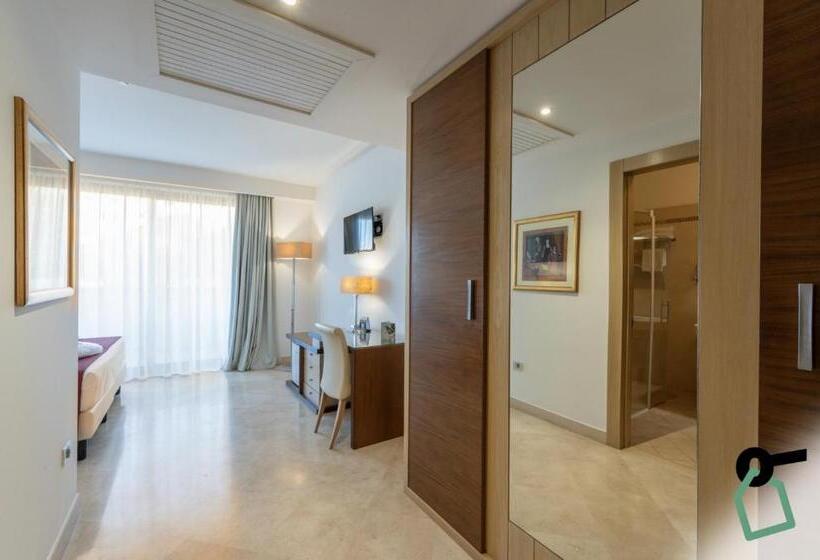 Номер Стандарт с Балконом, Hotiday Room Collection   Otranto