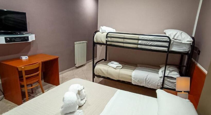 Quarto Quádruplo Estandar, La Dolce Siesta Scafati Pompei