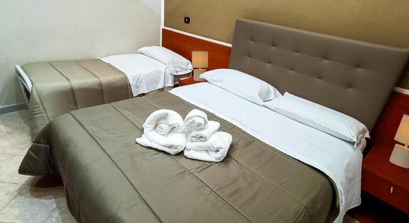 Quarto Triplo Estandar, La Dolce Siesta Scafati Pompei