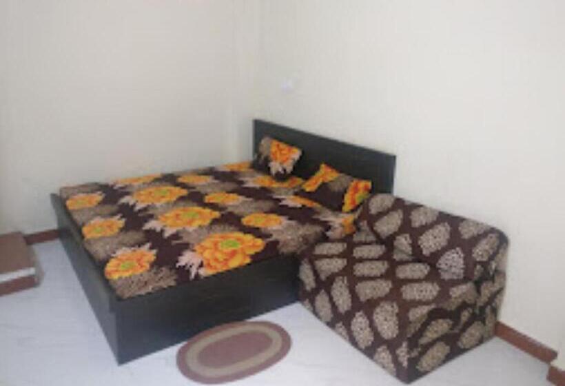 スタンダードルーム, Jk Restaurant & Hotel,tikamgarh