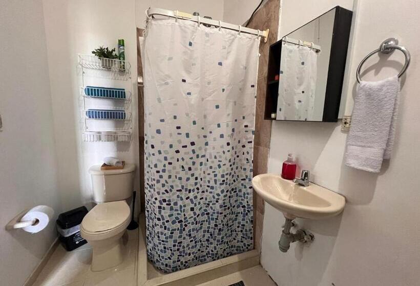 コンフォートトリプルルーム, Epifania Hostel