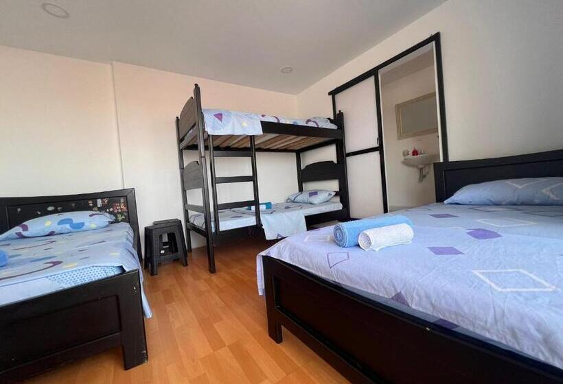 スタンダード４人部屋, Epifania Hostel