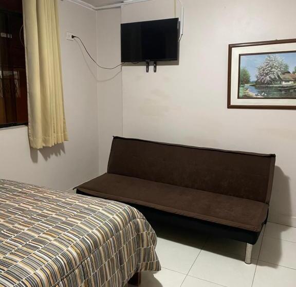 Quarto Estandar, Hostal Alborada