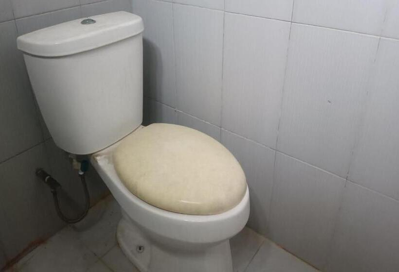 Номер Deluxe, Oyo 93425 Homestay Anisa