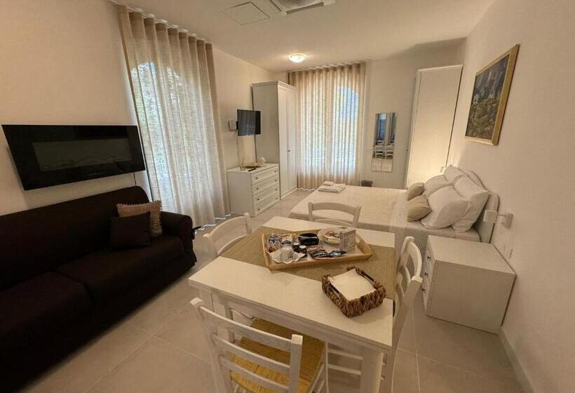 Номер Deluxe, Lamapulia