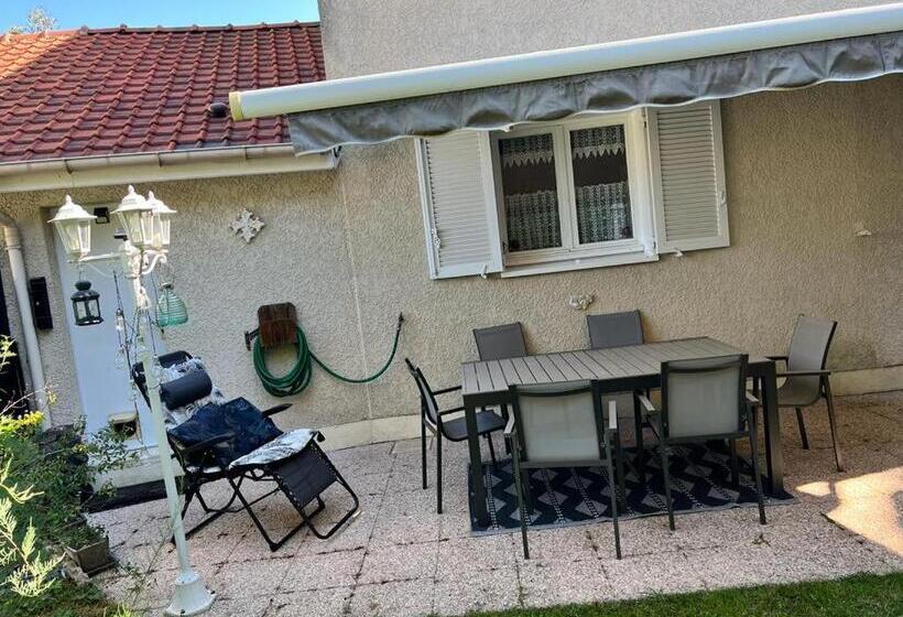 Четырехместный Номер Стандарт, Room In Bb   Nathalies Home   2 Bedrooms Breakfast