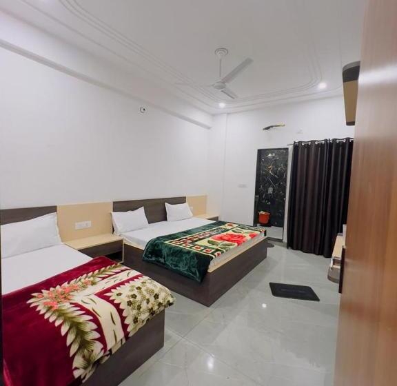 标准三人间, Shree Radhe Mohan Hotel And Resort Khatushyamji