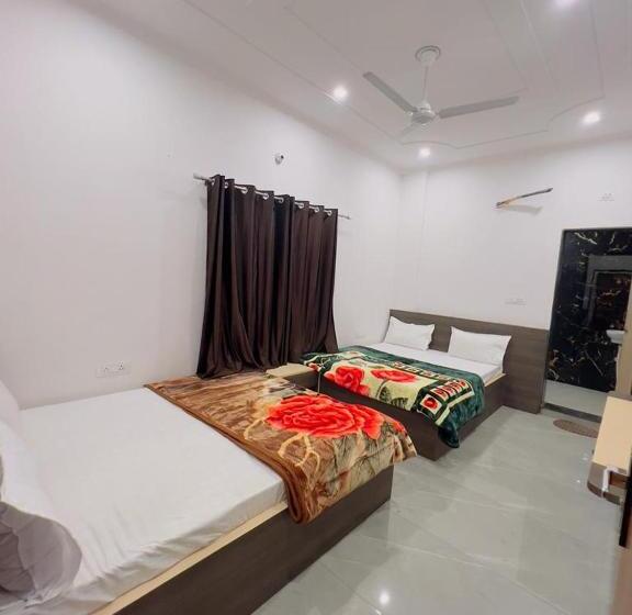 标准间, Shree Radhe Mohan Hotel And Resort Khatushyamji