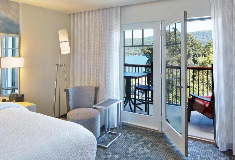 キングサイズベッドのスタンダードルーム, Courtyard By Marriott Lake George