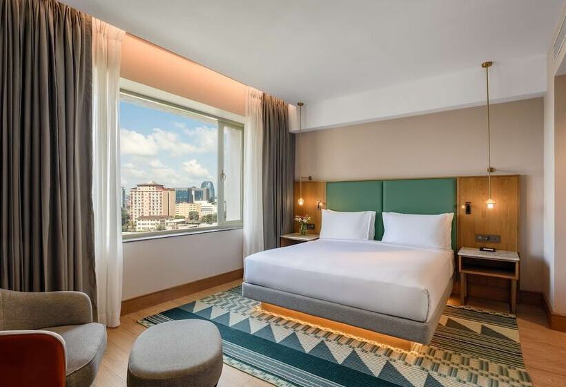 سوییت جونیور, Hyatt Regency Nairobi Westlands