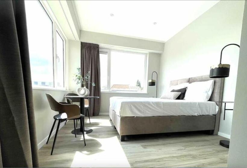 Номер Стандарт, 24 Single Bed Accommodation