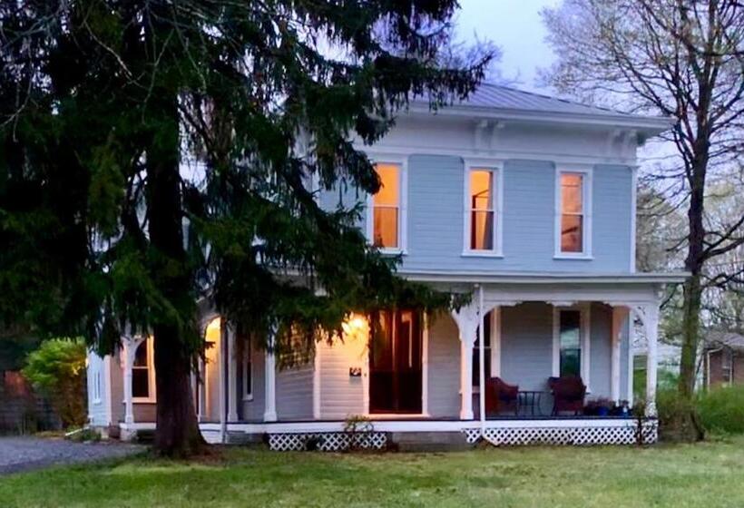 Family Suite, The Rogan House