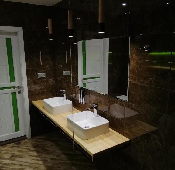 Family Suite, гостинний двір