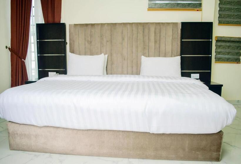 اتاق استاندارد با تخت بزرگ, Ocean Park Hotel,lekki Phase 1