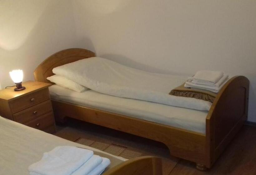 اتاق لوکس, Gradska Kavana Guest House