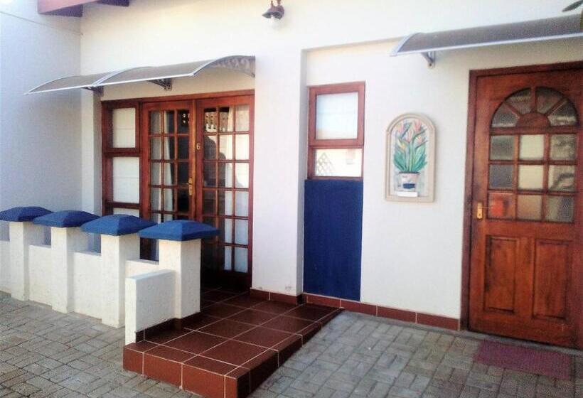 اتاق خانوادگی, Room In Bb   Room For 6   Amarachi Guesthouse Spitzkoppe