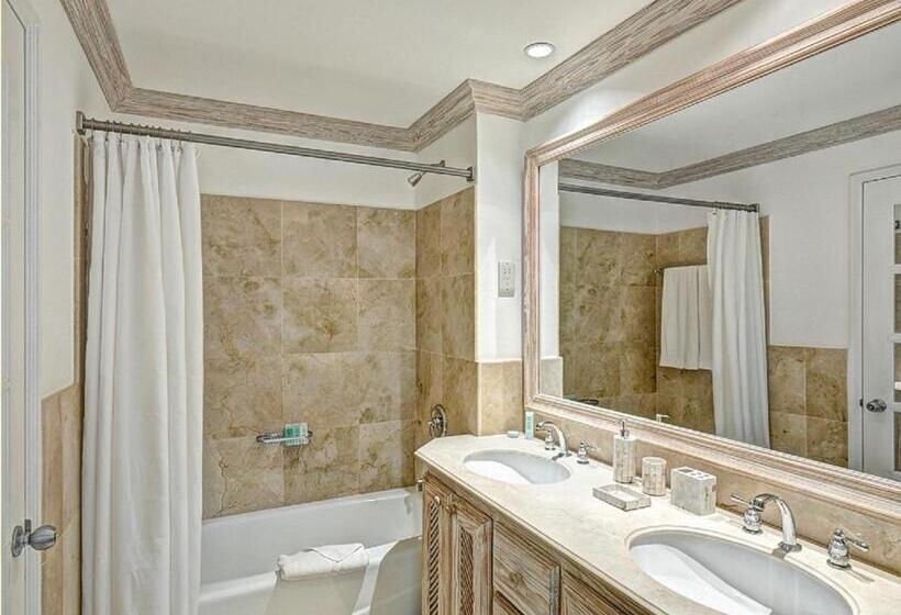 آپارتمان 1 خوابه با چشم‌انداز دریا, Port St Charles Unit 248
