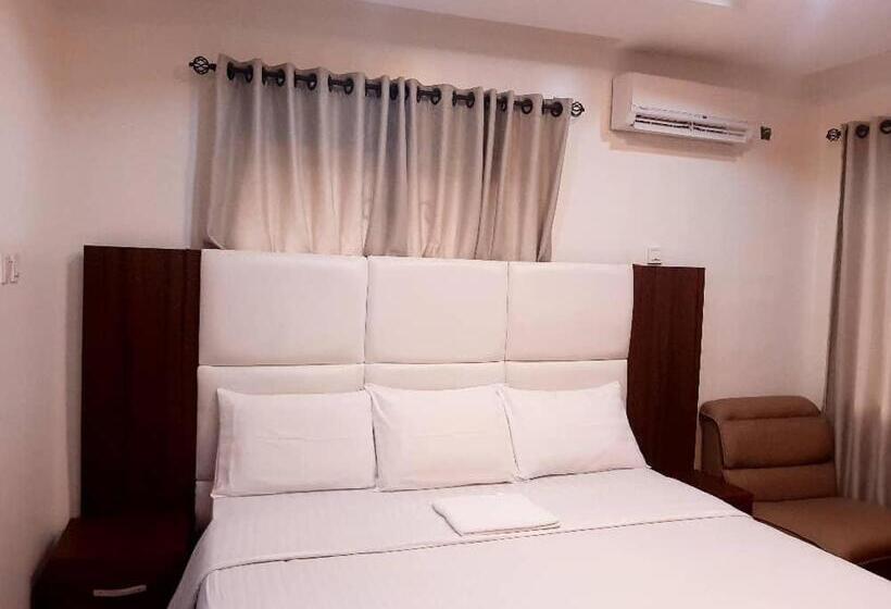 اتاق لوکس با بالکن و چشم‌انداز دریا, Somek Homes2