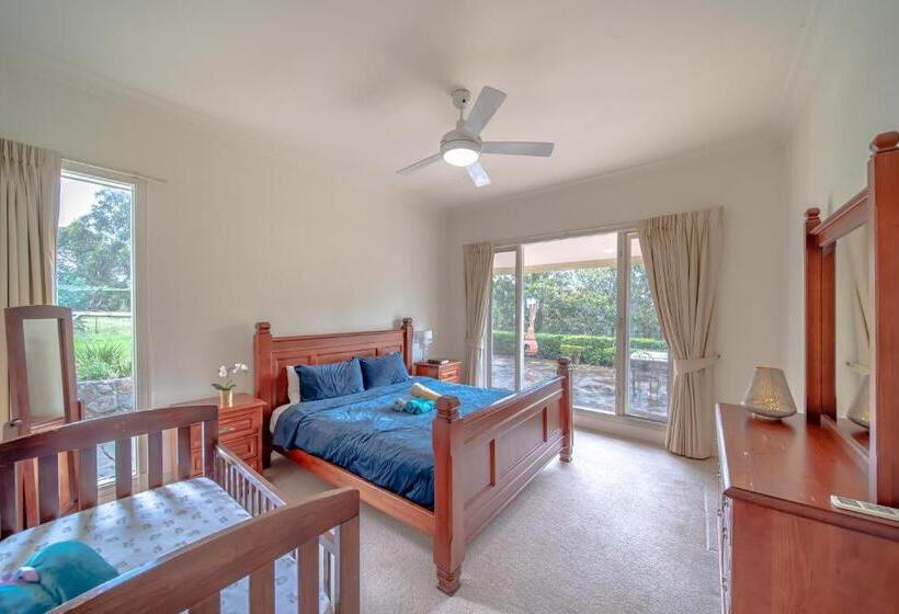 스탠다드 룸 공동 욕실, 6 Bdrs Villa With Pool & Tennis Court