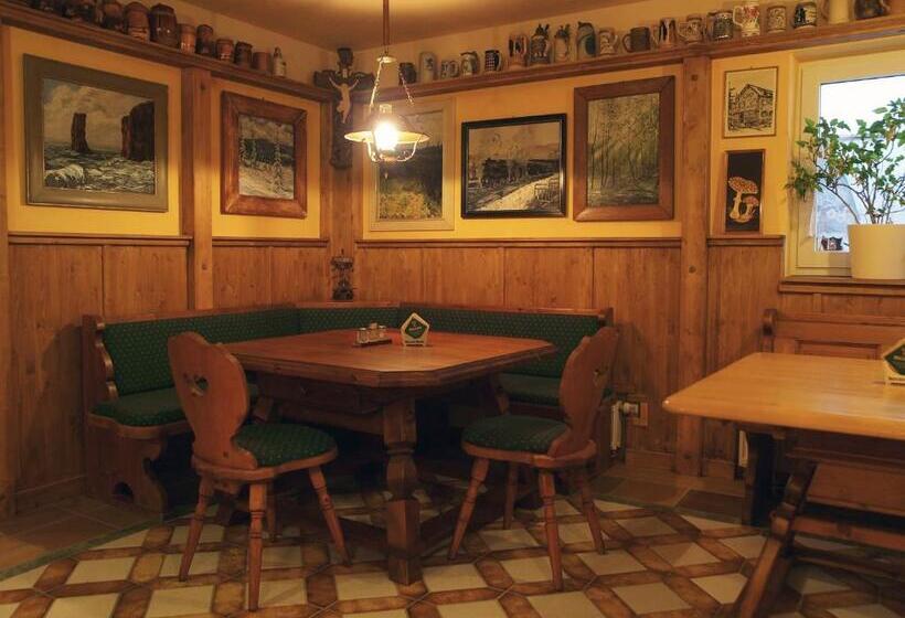 Семейный Номер, Stinglhof