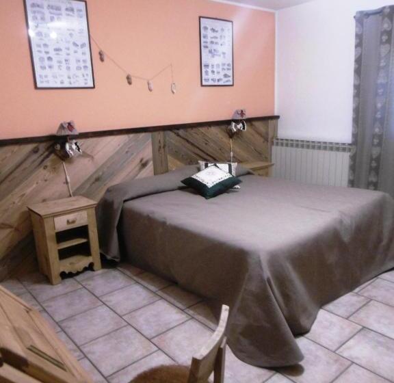 اتاق استاندارد با تخت بزرگ, Albergo Croce Bianca