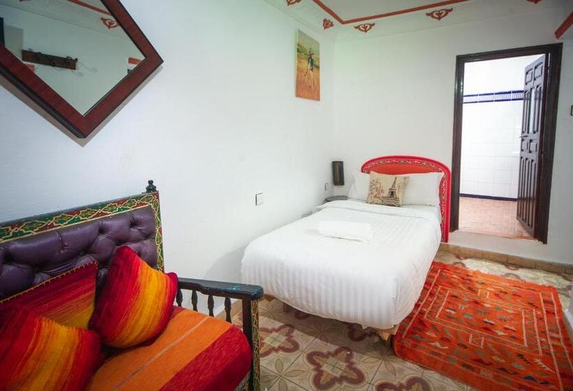 غرفة قياسية ثلاثية, Dar Chourafa Riad