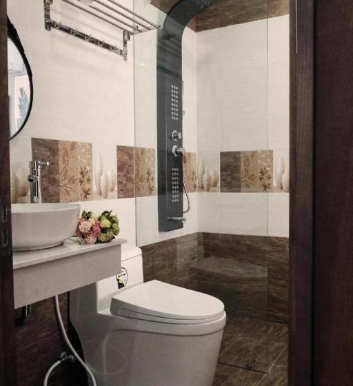 2 Bedroom Apartment, Cantona Luxury