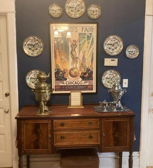 Quarto standard, Queen Bed With Shared Bathroom In Lakeview   2b