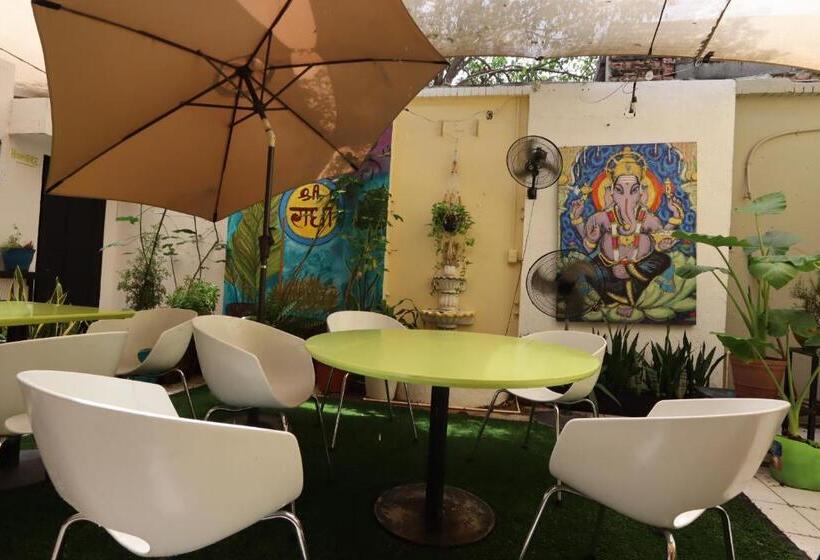 Номер Стандарт 2 Двуспальные Кровати, Krishna Guest House