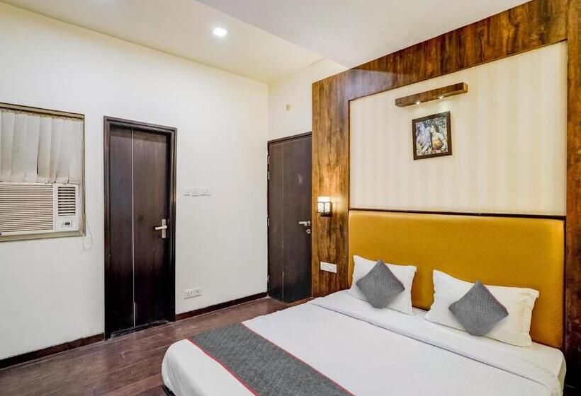 Трехместный Номер Классика, Townhouse Mng Platinum