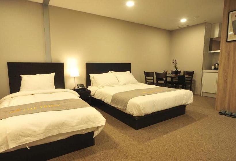 اتاق لوکس, The Triny Urban Suites