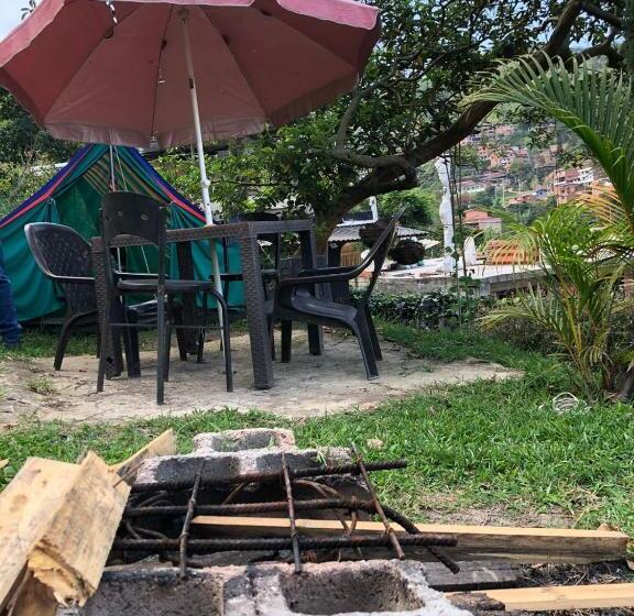 اتاق خانوادگی, Cabañas En Medellin