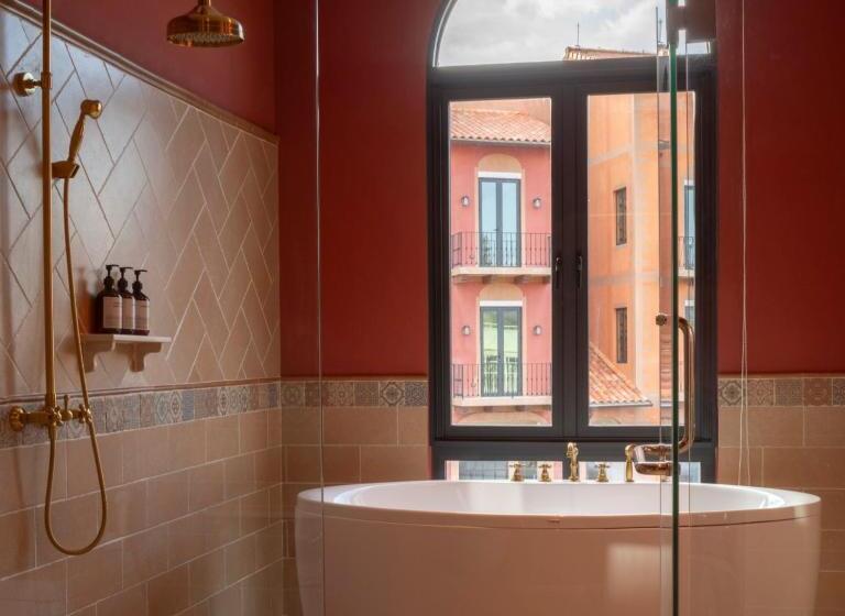 스위트, Toscana Valley Hotel Portofino