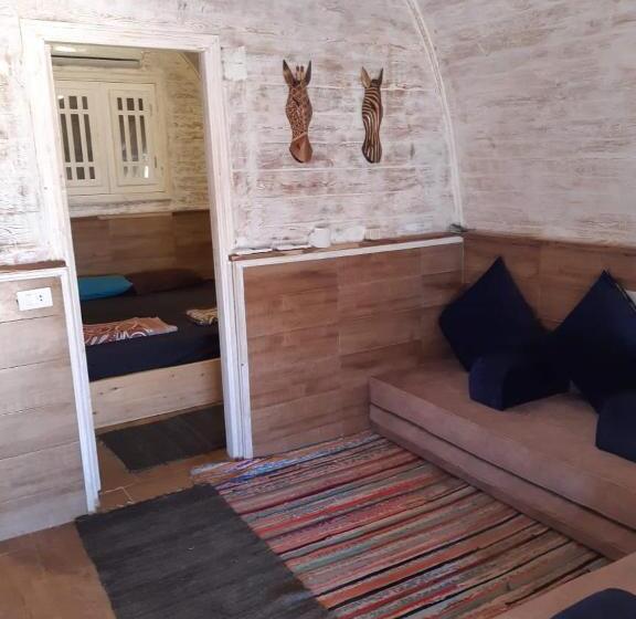 سوییت جونیور با چشم‌انداز دریا, Green Beach Camp &