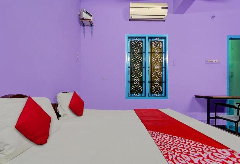 标准间, Oyo Sri Sivasakthi A/c Lodge