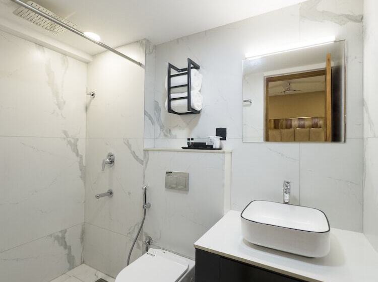 Номер Superior, The Habitat Suites