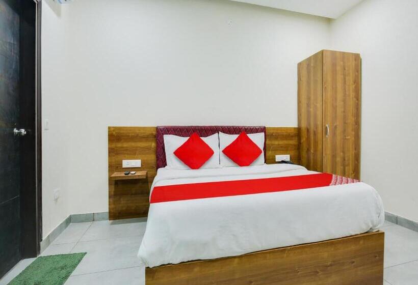 Трехместный Номер Классика, Oyo Hotel Dream Majestic